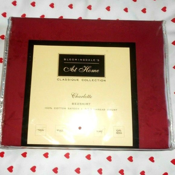 BLOOMINGDALE'S CLASSIQUE CHARLOTTE Queen Bed Skirt 100% 330 THC Cotton Sateen - Picture 1 of 4